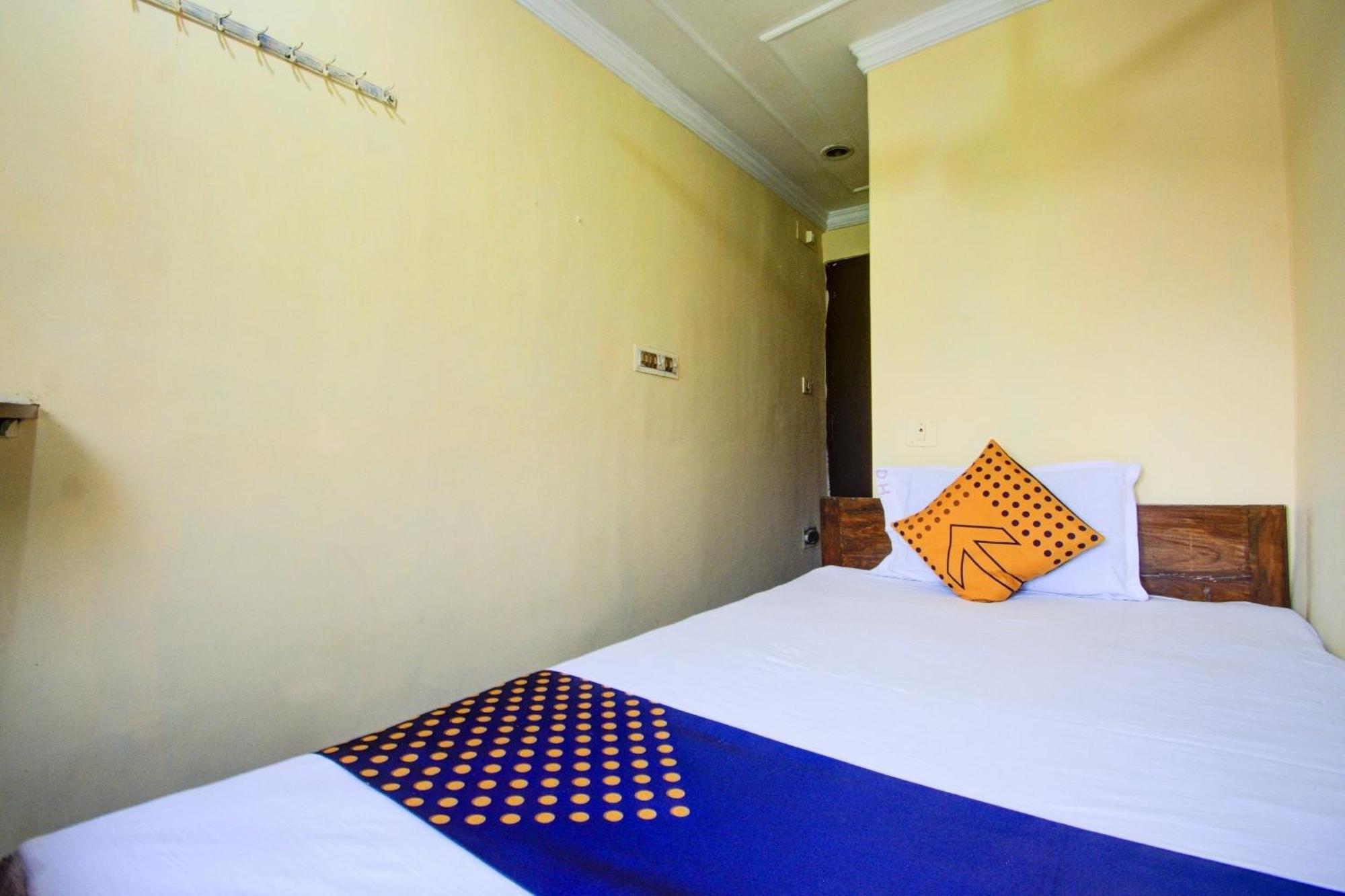 Spot On Dear Hotel Bara Bazar Экстерьер фото