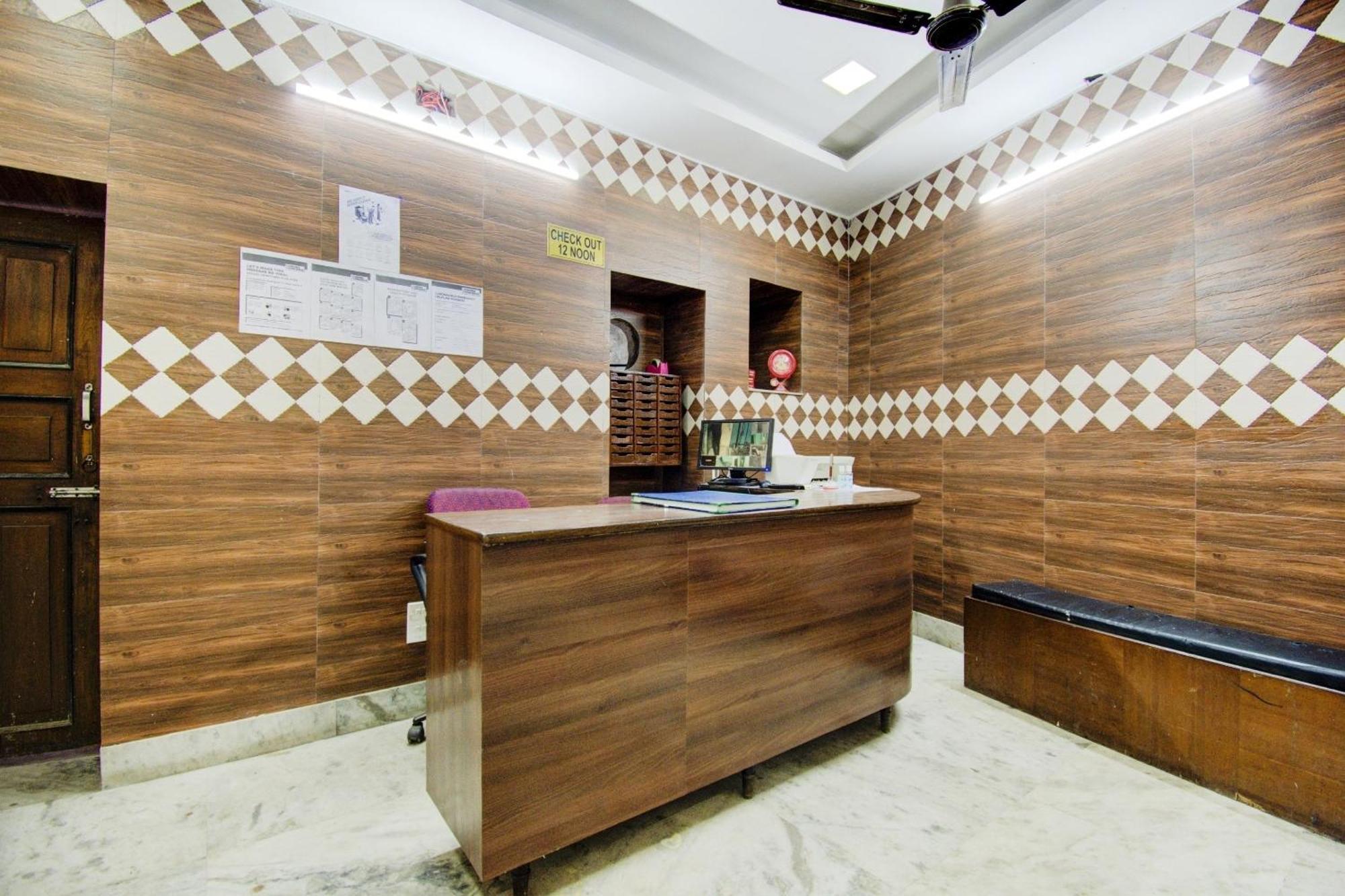 Spot On Dear Hotel Bara Bazar Экстерьер фото