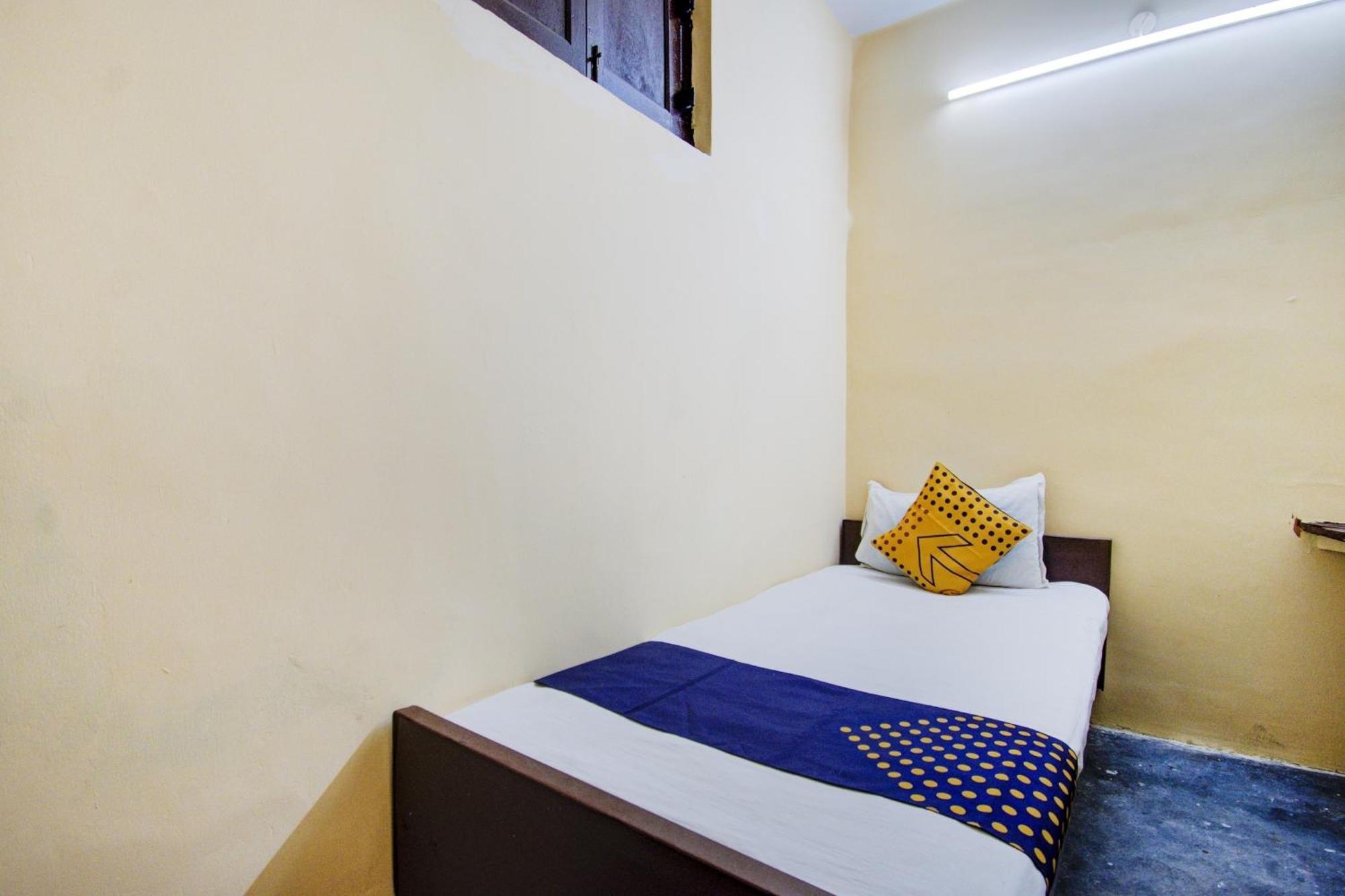 Spot On Dear Hotel Bara Bazar Экстерьер фото